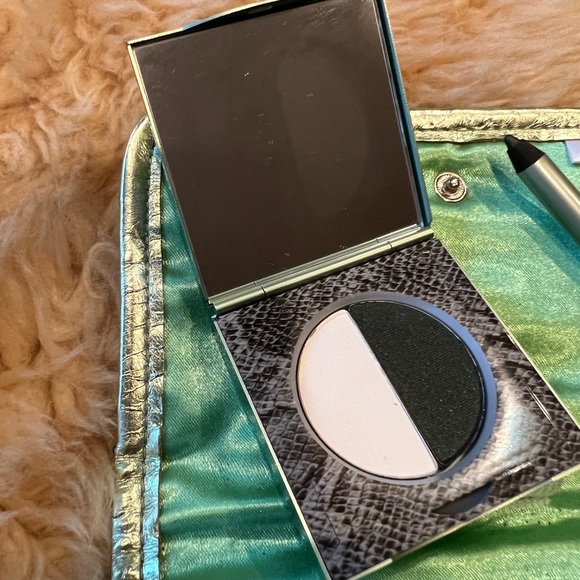 Mally Beauty 3-Piece Eye Set with Bag - Picture 3 of 8